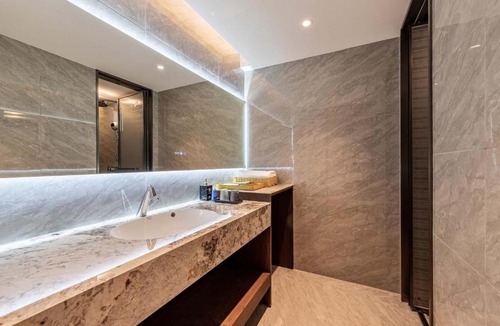 Dujiangyan Hotel | Jade Peak Hot Spring Villa