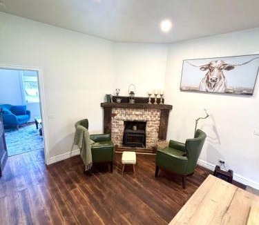 Toombullup House | Jam Cottage Tolmie