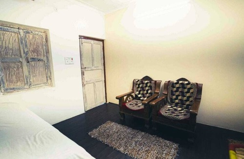 Noida Apartment | Jammin Nest