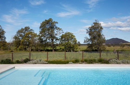Jaspers Brush Cottage | Jaspers Run Cottage by Contemporary Hotels