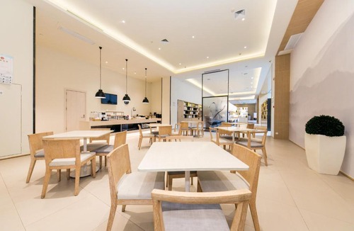 Nanqi Subdistrict Hotel | JI Hotel 1912 Bar Street