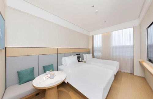 Middle Chaoyang Hotel | JI Hotel Beijing Chaoyang Station Jiuxianqiao Road
