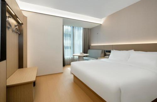 Guangzhou Science City Hotel | JI Hotel Guangzhou Huangpu Science City Luogang Subway Station