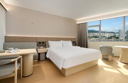 Sanyuanli Hotel | JI Hotel Guangzhou Railway Station Sanyuanli Metro Station