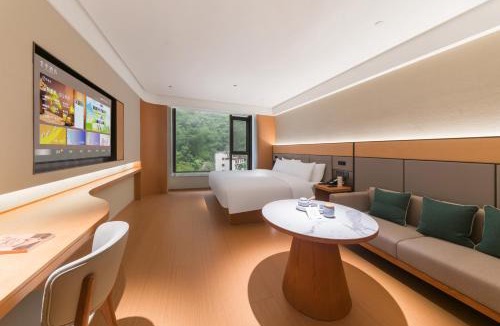 Ten Mile Gallery Hotel | JI Hotel Guilin Yangshuo Ten-Mile Gallery