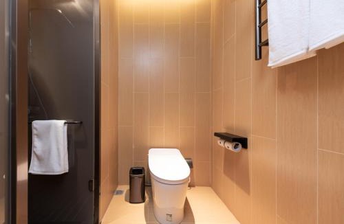 Long Hua Hotel | JI Hotel Haikou East Railway Station