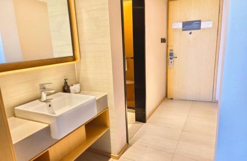Downtown Hangzhou Hotel | JI Hotel Hangzhou East Railway Station Qiutao North Road