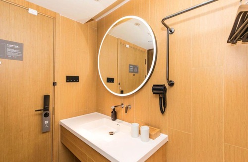 Downtown Hangzhou Hotel | JI Hotel Hangzhou West Lake Cultural Square