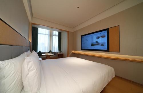 Gongshu Hotel | JI Hotel Hangzhou Zhongda Yintai
