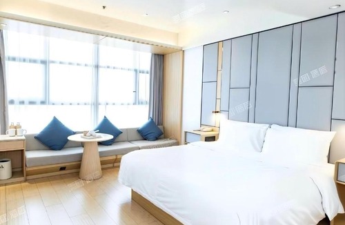 Hongqiao Hotel | JI Hotel Shanghai Caohejing Hongmei Road