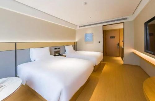 Shanghai Hotel | JI Hotel Shanghai Chongming Administrative Center