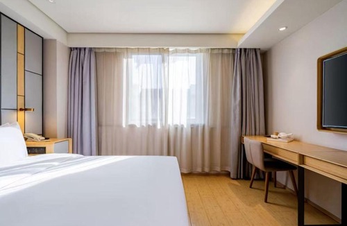 Minhang Hotel | JI Hotel Shanghai Hongmei South Road Subway Station