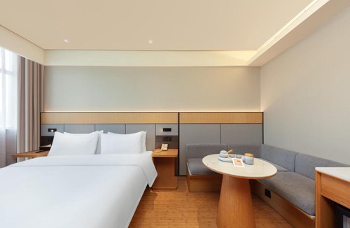 Changning Hotel | Ji Hotel Shanghai Hongqiao Hub Songhong Road Subway Station