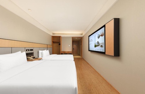 Changning Hotel | Ji Hotel Shanghai Hongqiao Hub Songhong Road Subway Station