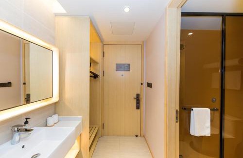 Huaihai Road Commercial Area Hotel | JI Hotel Shanghai Jing'an Temple Huaihai Middle Road