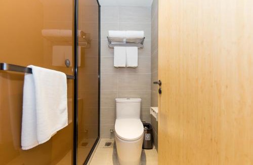 Huaihai Road Commercial Area Hotel | JI Hotel Shanghai Jing'an Temple Huaihai Middle Road