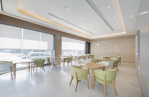 Xuhui Hotel | JI Hotel Shanghai South Railway Station Jinjiang Amusement Park (formerly Jinjiang Amusement Park Subway Station Branch)