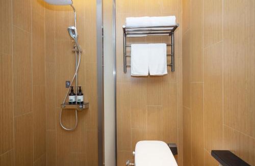 Yangpu Hotel | JI Hotel Shanghai Wujiaochang Changhai Hospital