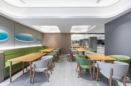 Xuhui Hotel | JI Hotel Shanghai Xujiahui Caobao Road Subway Station