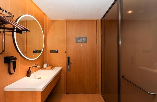 Changning Hotel | JI Hotel Shanghai Zhongshan Park