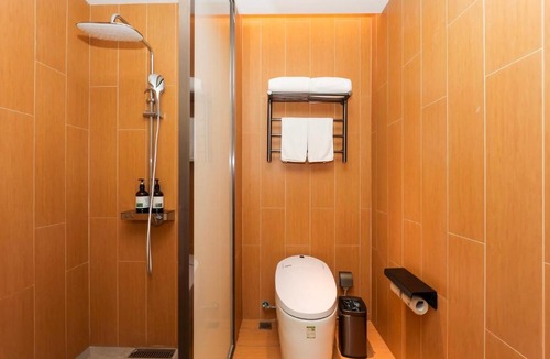 Changning Hotel | JI Hotel Shanghai Zhongshan Park