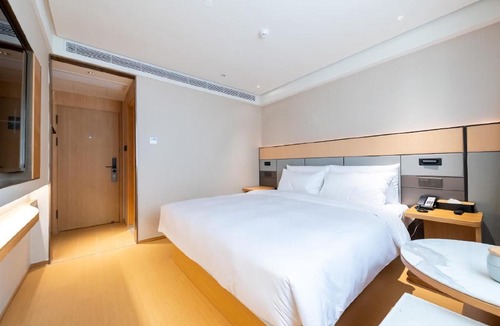 Changning Hotel | JI Hotel Shanghai Zhongshan Park Jiangsu Road (formerly Jiangsu Road Subway Station Branch)
