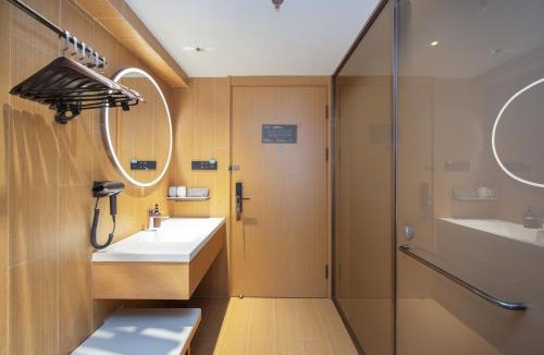Longhua District Hotel | JI Hotel Shenzhen Guanlan Huawei Jiulongshan
