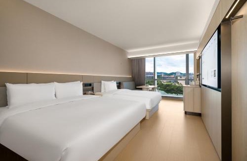 Shunde Hotel | JI Hotel Shunde Happy Coast District Government