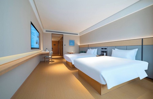 Longwen District Hotel | JI Hotel Zhangzhou Yuehui Plaza