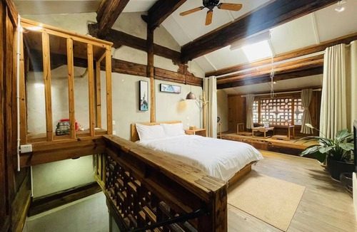 Xizhou Bed & Breakfast | Jia Kedi Ancient House Cultural Homestay
