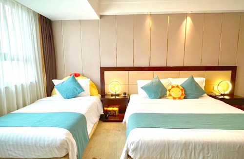 Muslim Quarter Hotel | Jin Jiang West Capital International Hotel