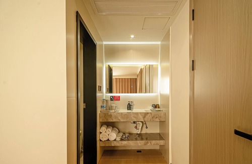 Changjiang County Hotel | Jingdezhen Ruchu Hostel - Tao Xichuan