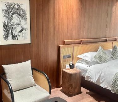 Changjiang County Hotel | Jingdezhen Taoyangli Ruyuan Sky City Hotel
