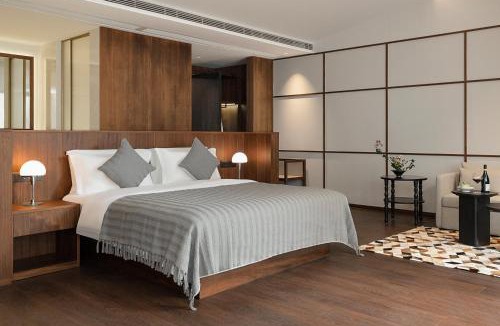 Changjiang County Hotel | Jingdezhen Taoyangli Ruyuan Sky City Hotel