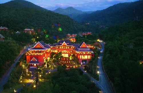 Jinggu County Hotel | Jinggu Mangka Xikang Yunshe