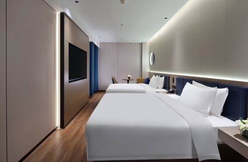 Downtown Shanghai Hotel | Jinglai Hotel- Fourth People's Hospital