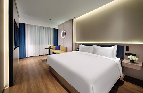 Putuo Hotel | Jinglai Zhenxuan Shanghai Tongji Hospital Xincun Road Subway Station Hotel