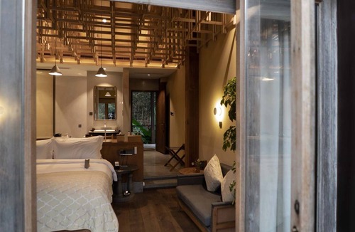 Tonglu County Hotel | Jinglu Lanshan Inn