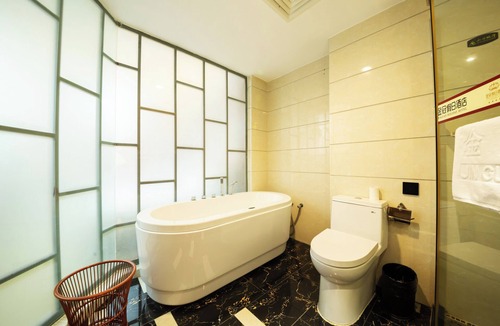 Xiangzhou District Hotel | Jinguan Holiday Hotel