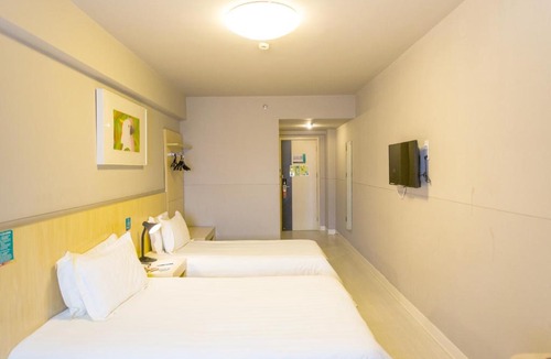 Lianchi District Hotel | Jinjiang Inn Baoding Railway Station
