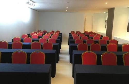 Xinzhu Hotel | Jinjiang Inn Nanning Chaoyang Square People's Park
