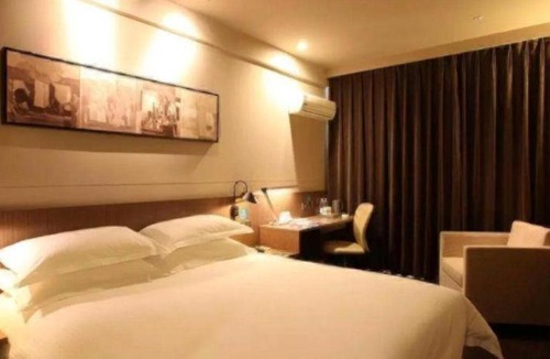 Harbin City Center Hotel | Jinjiang Inn Select Harbin Zhongyang Street Pedestrian Street Airport Bus Station
