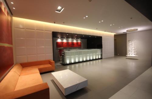Yanliang Hotel | Jinjiang Inn Yanliang Qianjin Road City Square