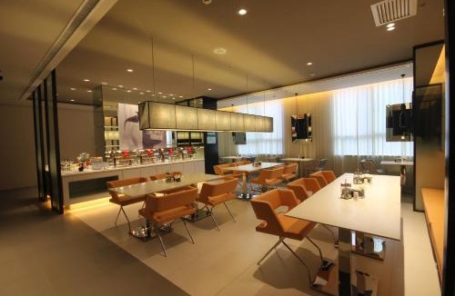 Yanliang Hotel | Jinjiang Inn Yanliang Qianjin Road City Square