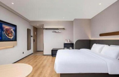 Xiangzhou District Hotel | Jinjiang Inn Zhuhai Xiangzhou Qinglv Middle Road Theater