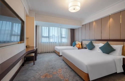 Lianhu Hotel | Jinjiang West Capital International Hotel