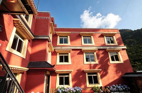 Jiuzhaigou Apartment | Jiuzhaigou Bi Boutique B&B-Your home away from home