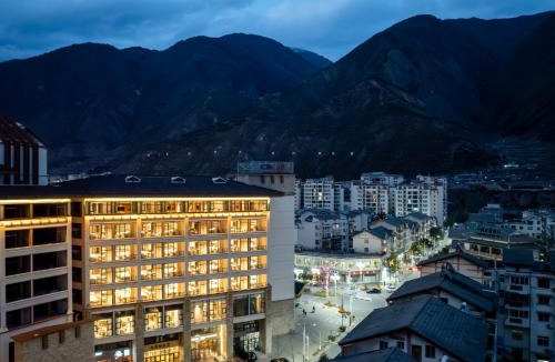 Jiuzhaigou Hotel | Jiuzhaigou A HOTEL