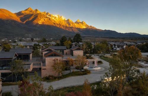 Yulong Hotel | Joy Holiday Hotel Lijiang