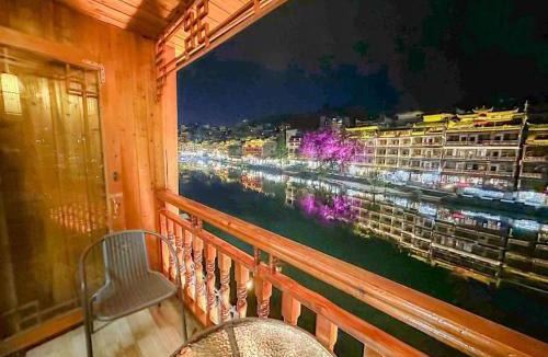 Fenghuang Hotel | Juanzi Riverview Inn, Fenghuang Ancient City